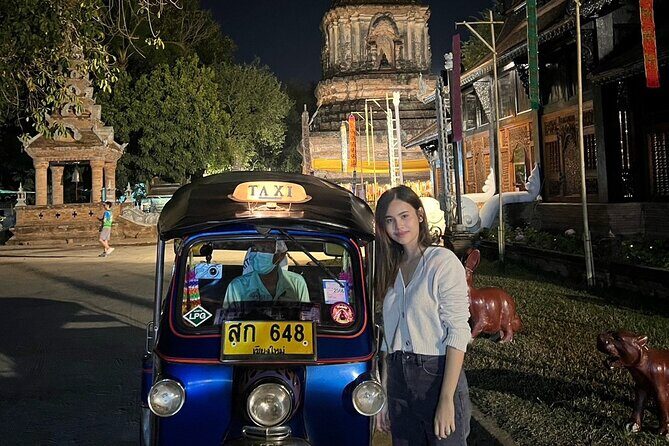 Chiang Mai Temples and Market Tuk-Tuk Evening Night Tour - A Deep Dive into the Chiang Mai Evening Temples and Market Tour
