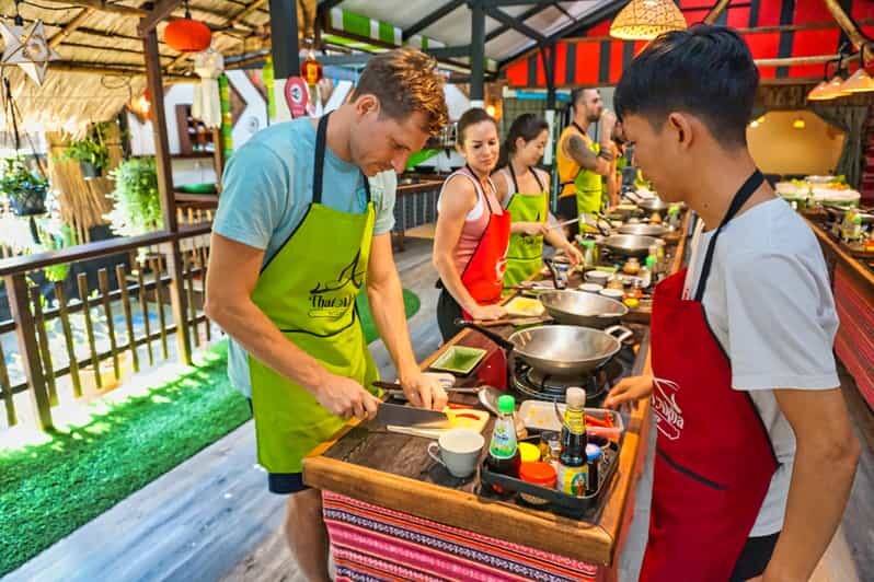 Chiang Mai: Traditional Thai-Akha Cooking Class& Market Tour - A Deep Dive into the Chiang Mai Akha Cooking Experience