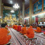 Chiang Mai: Wat Chai Sri Phoom Evening Chanting & Meditation - The Setting and Practical Details