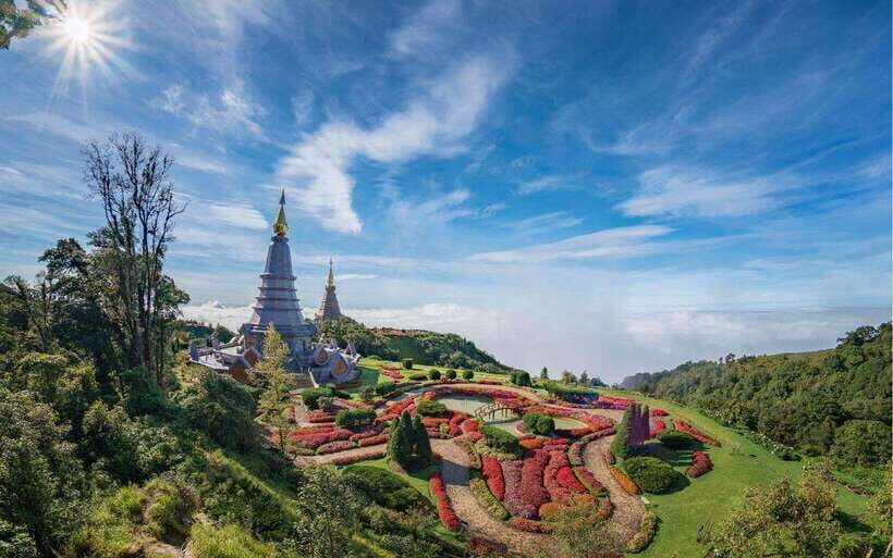 Chiang Mai:Doi Inthanon National Park & Hike at Kew Mae Pan - Vibrant Culture at the Hmong Hill Tribe Market