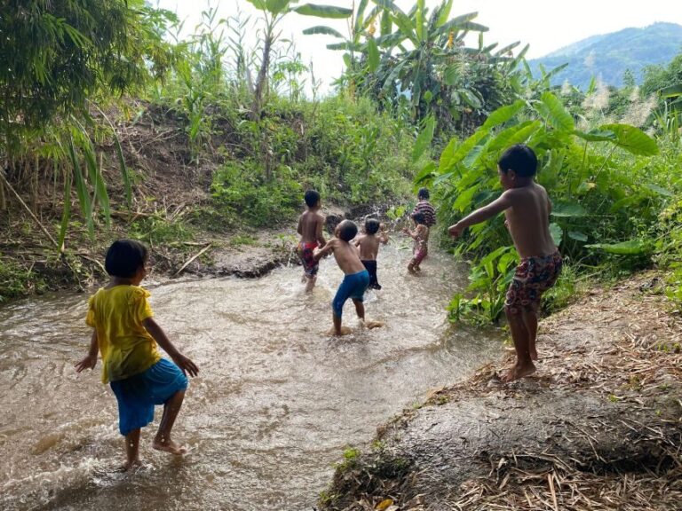 Chiang Rai Guide: Popular 7places 3Colors ,Golden Triangle - A Deep Dive into the Chiang Rai Experience