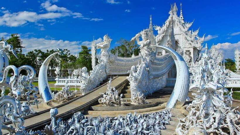 Chiang Rai White, Blue, Red 3 Temples Tour - An In-Depth Look at the Chiang Rai Temple Tour
