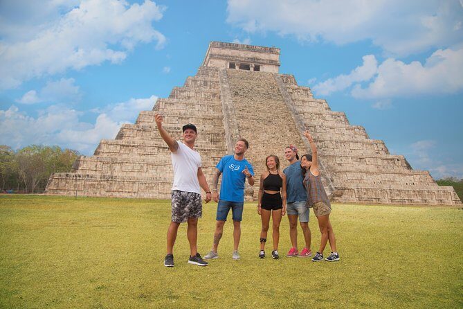 Chichen Itza by Van: Small Group, Tour Guide, Fast Trip and Lunch - Authentic Experiences and Authentic Insights