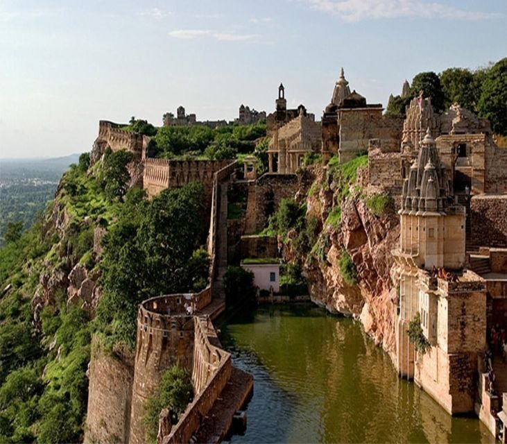 Chittorgarh: Private Day Tour with Lunch - An In-Depth Look at the Chittorgarh Private Day Tour