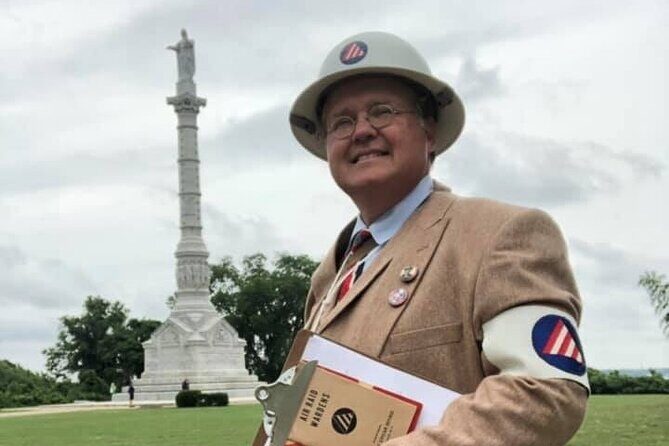 Christmas on the Homefront: A 1-Hour World War II Character Tour - A Close Look at the Experience