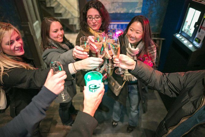 Christmas Past, Present and Future Light Tour in Milwaukee - Who Will Enjoy This Tour?