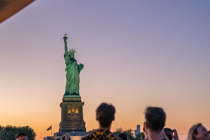 Circle Line: New York City Statue of Liberty Sunset Cruise - Who Should Consider This Cruise?