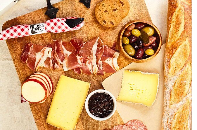 Classic Picnic for 2 (Grab and Go) - Detailed itinerary breakdown