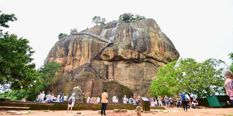 Colombo: Sigiriya Dambulla & Minneriya park Safari day tour - Practicalities and Tips