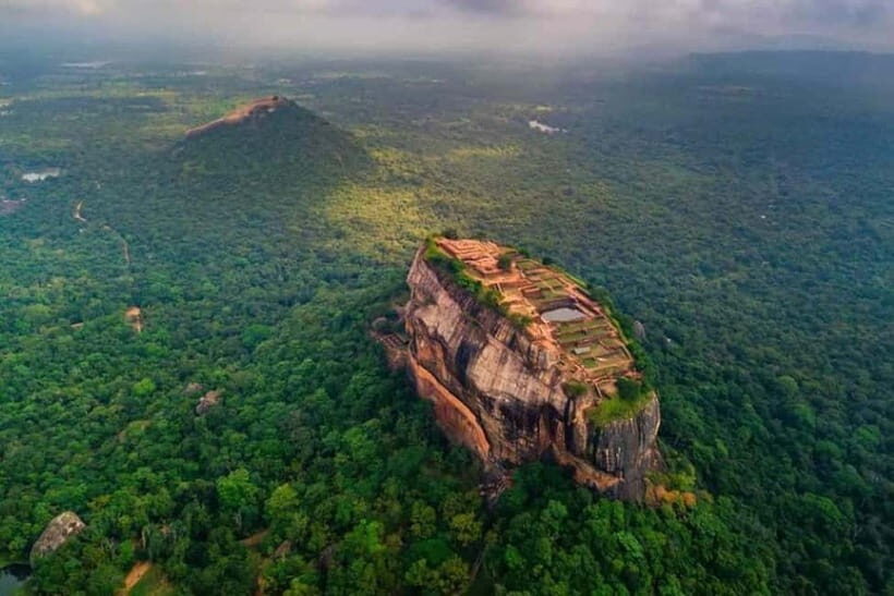 Colombo: Sigiriya Rock and Dambulla Cave Temple Day Trip - Key Points