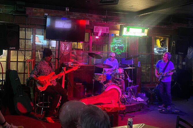 Conjuring Cocktails Pub Crawl - A Deep Dive into the Conjuring Cocktails Pub Crawl