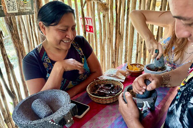 Cozumel: Honey Tasting & Hands-On Chocolate Experience