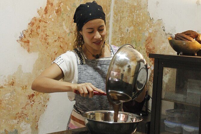 Create your own Oaxacan chocolate bar - Exploring the Chocolate-Making Workshop in Oaxaca City