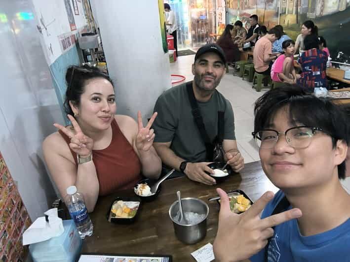 Cuisine local walking foodtour - A Deep Dive into the Hanoi Food Tour Experience