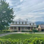 Custom 4 Hour Tour with a Private Driver in Quebec - Starting Point and Overall Structure