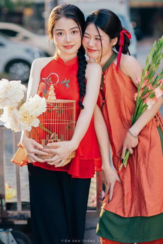 Da Nang City Styled Photoshoot Tour With Makeup Photographer - Exploring Da Nang Through Your Lens