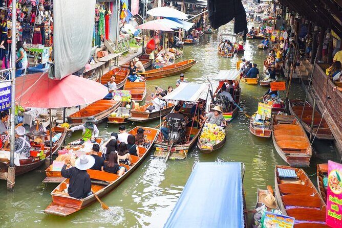Damnoen Saduak Floating Market and Maeklong Railway Market Tour - Transportation and Group Size