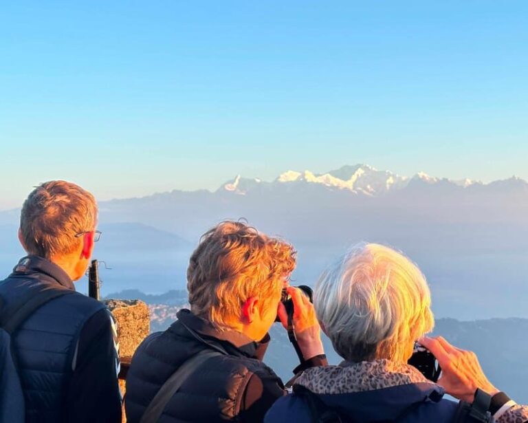 Darjeeling: Tiger Hill Sunrise Hike  Guided Day Trip - Authentic Perspectives from Travelers