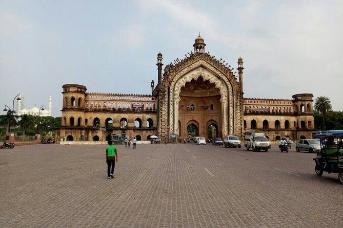 Day Tour Of Lucknow - FAQs
