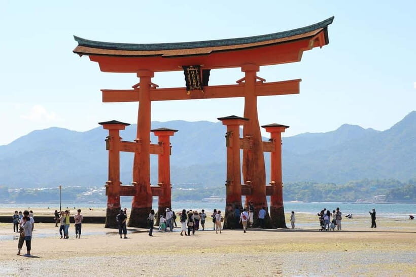 Day Trip to Hiroshima & Miyajima with Itsukushima Shrine - Analyzing the Value