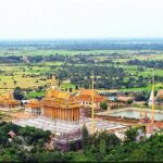 Day Trip to Oudong Mountain and Phnom Penh City Private Tour - Practical Details and Considerations