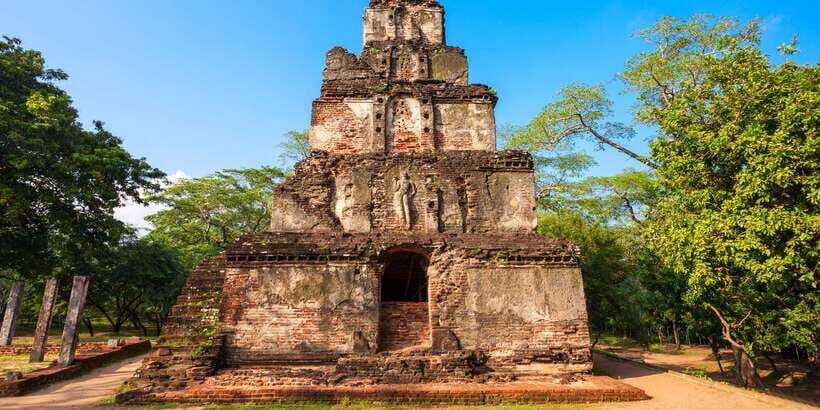 Day Trip to the Ancient City of Polonnaruwa from Negombo - Exploring Polonnaruwa: A Closer Look