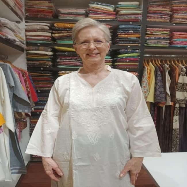 Delhi: Authentic Shoppers Trail Day Tour with Lunch - A Closer Look at the Itinerary and Highlights