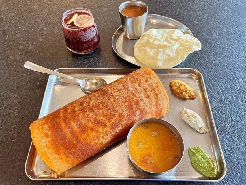 Delhi: Explore Delhi's Street Art & Visit to an Art Centre - A Closer Look at the Delhi Art District & Cultural Tour