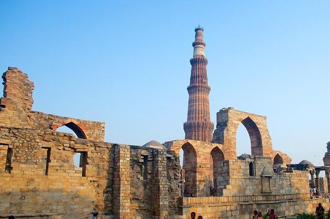 Delhi in a Day: Private Tour, Qutub Minar & Tickets - Exploring Delhi in a Single Day