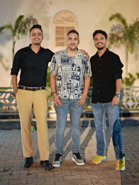 Delhi : Nightlife Tour with private car, guide & driver - Frequently Asked Questions