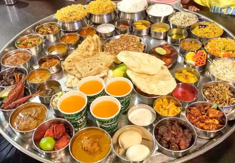 Delhi: Old and New Delhi City Private Guided Day Tour by car - Who Should Consider This Tour?