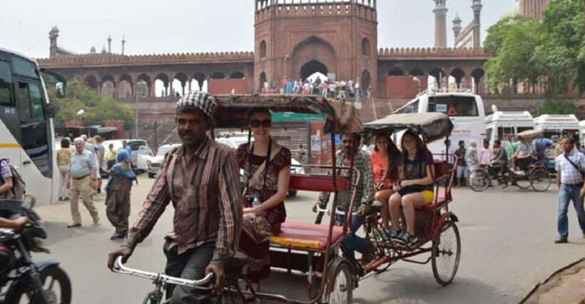 Delhi: Old Delhi City Tour with Tuk-Tuk Ride & Street Food - Who This Tour Is Perfect For