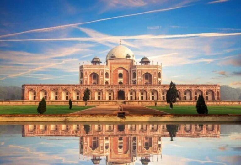 Delhi One-Day Sightseeing Tour: Forts, Temples & Bazaars - Who Will Love This Tour?