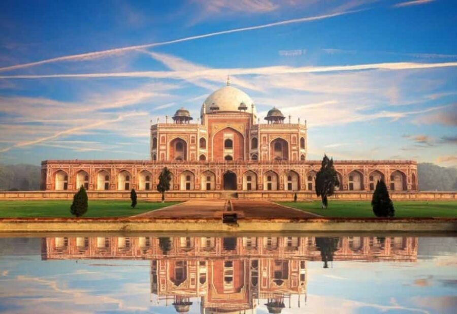 Delhi One-Day Sightseeing Tour: Forts, Temples & Bazaars - Who Will Love This Tour?