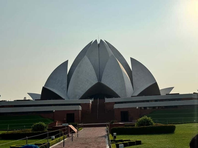 Delhi: Private City Tour with Lotus and Akshardham Temple - FAQs