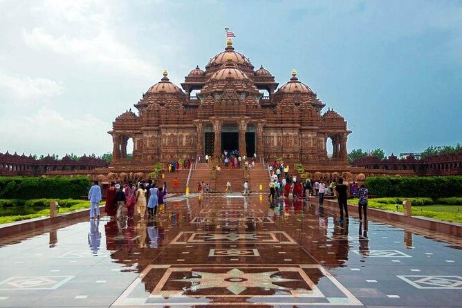 Delhi: Private Half-Day Delhi Temple Tour with Hotel Transfers - Who Would Love This Tour?