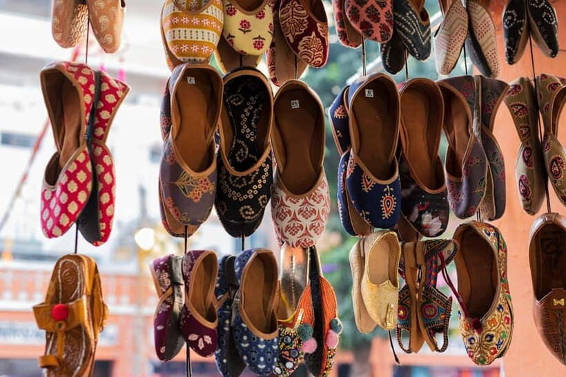 Delhi: Private Half-Day Shopping Tour with Guide & Transfers - An In-Depth Look at the Delhi Shopping Experience
