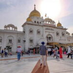 Delhi: Private Old and New Delhi full-day City Tour by Car - Notable Details and Practical Considerations