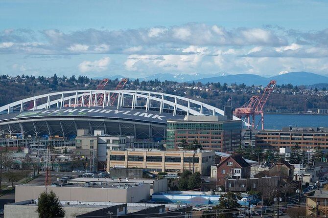 Departure Private Transfer: Seattle to Seattle Airport SEA in Luxury SUV - The Breakdown: What to Expect