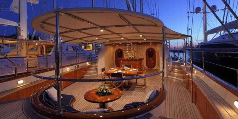 Dining Boat in Negombo - An In-Depth Look at the Dining Boat Experience in Negombo