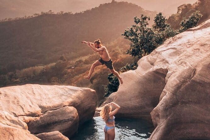 Diyaluma Waterfall and Natural Pool Bath With Lunch - A Comprehensive Look at the Diyaluma Waterfall Tour