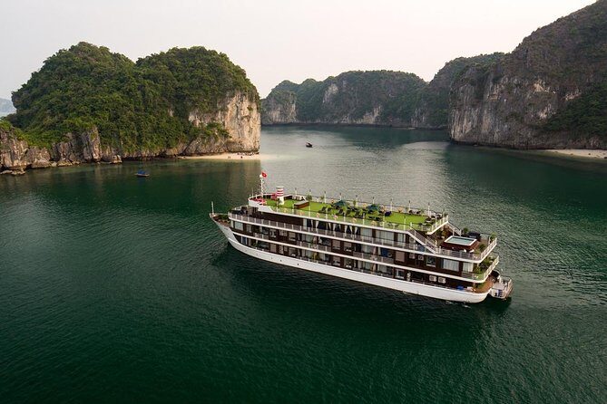 Doris Cruise 5 star cruise 3 days visiting Halong - Lan Ha Bay - Authentic Experiences and Practical Details