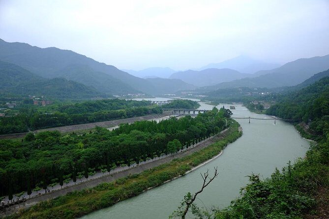 Dujiangyan Irrigation and Mt.Qingcheng 1 day private tour - Authentic Experiences and Authentic Guides