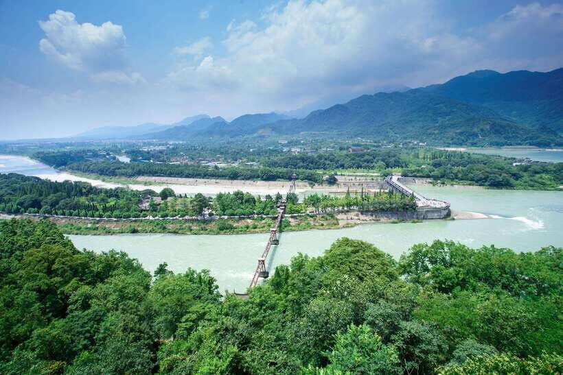 Dujiangyan Irrigation System: Explore Ancient Water Wonders - A Deep Dive into the Dujiangyan Water Wonder
