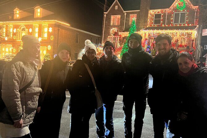 Dyker Heights Brooklyn Christmas Lights Walking Tour - What to Expect at Each Stop
