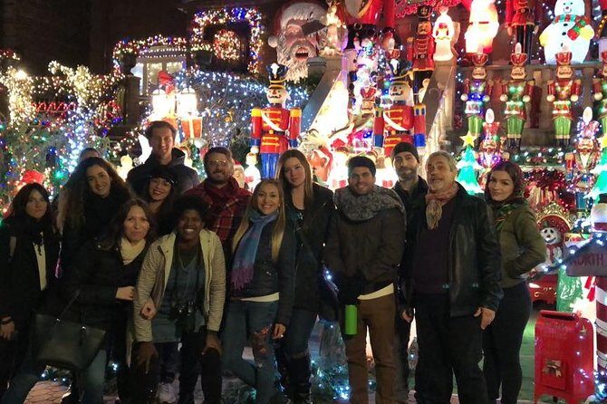 Dyker Heights Christmas Lights and NYC Skyline View Bus Tour - Who Will Love This Tour?