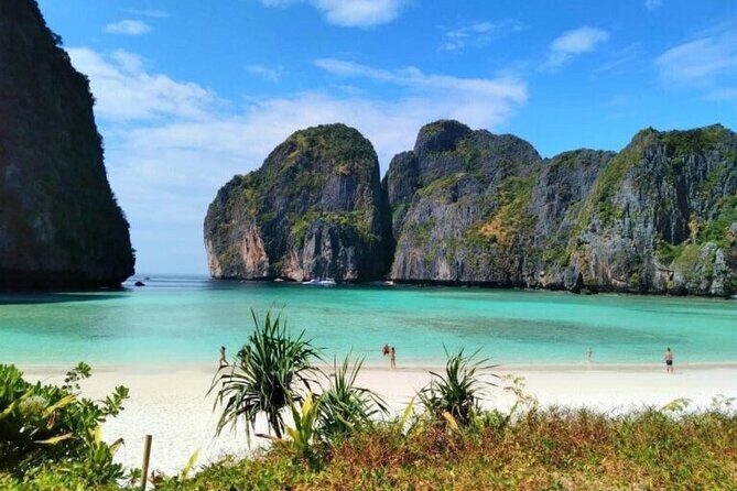 Early Bird Phi Phi and 4 Islands Tour by Speedboat from Krabi - In-Depth Review of the Phi Phi and 4 Islands Speedboat Tour