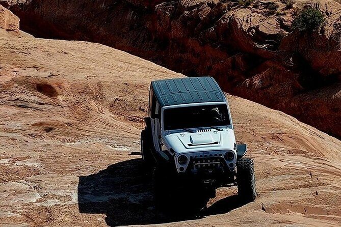 East Side Memorial - 4x4 Tour - An In-Depth Look at the East Side Memorial Jeep Tour