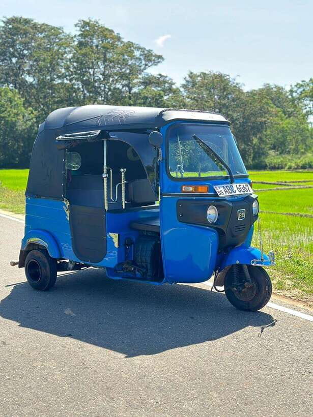 Ella: Tuk-Tuk Tour with Little Adam's Peak and Waterfalls - A Closer Look at the Ella Tuk-Tuk Tour