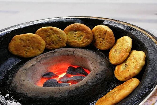 Evening Foodie Adventure in Chengdu the Land of Plenty - A Deep Dive into the Chengdu Evening Foodie Adventure